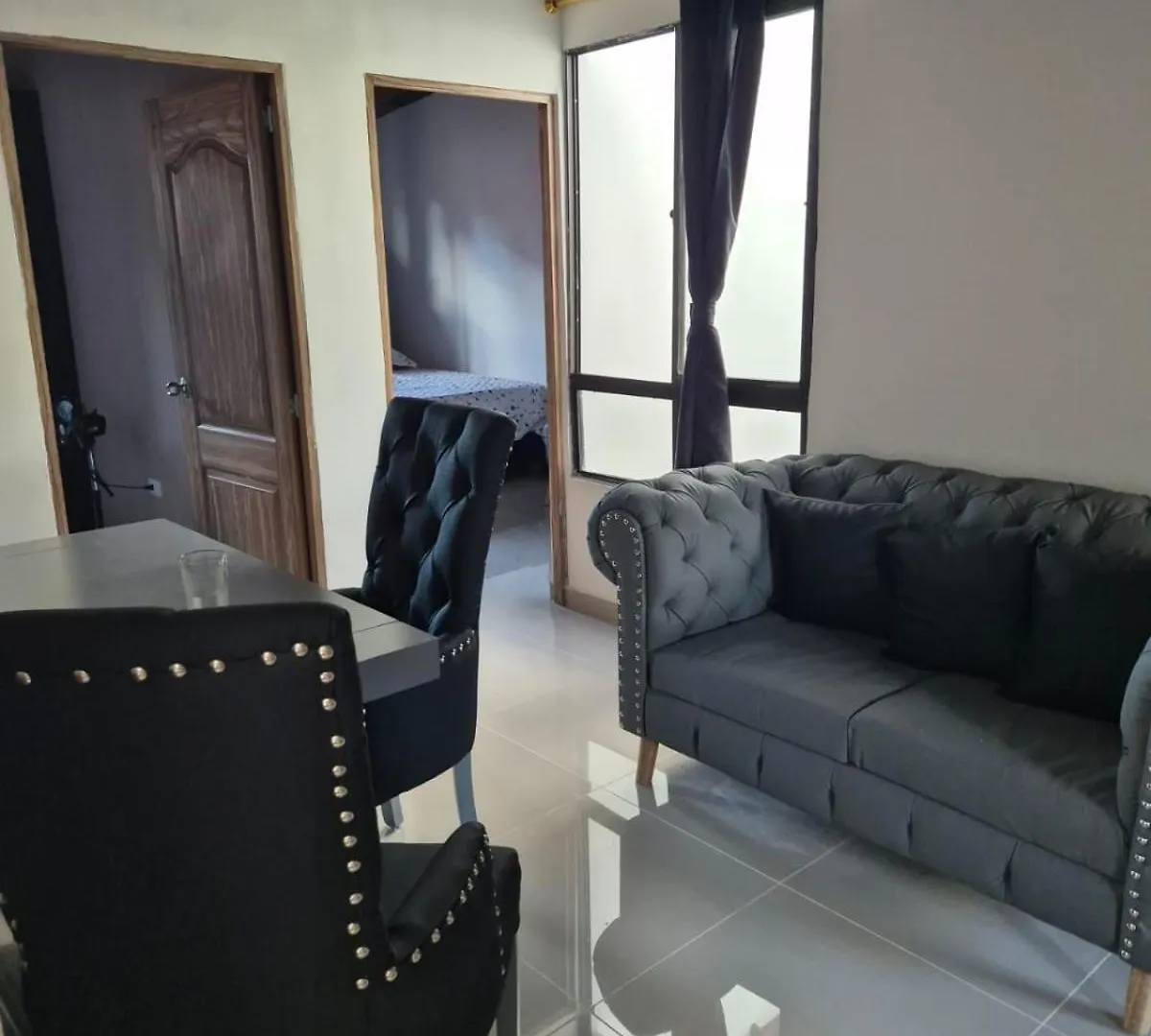 Gigante Y Elegante Apartamento Unifamiliar Medellin Apartment