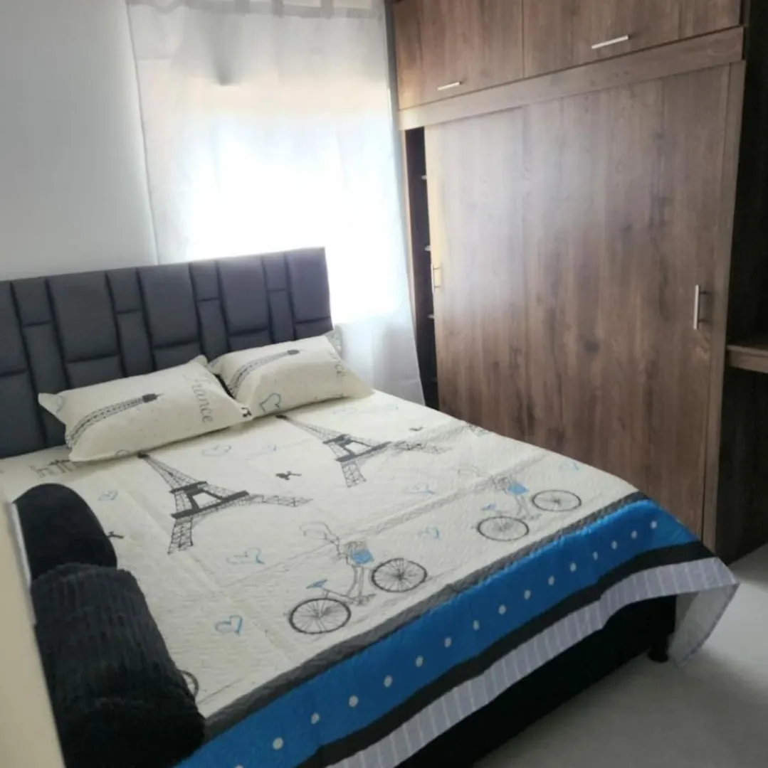 Gigante Y Elegante Apartamento Unifamiliar Medellin