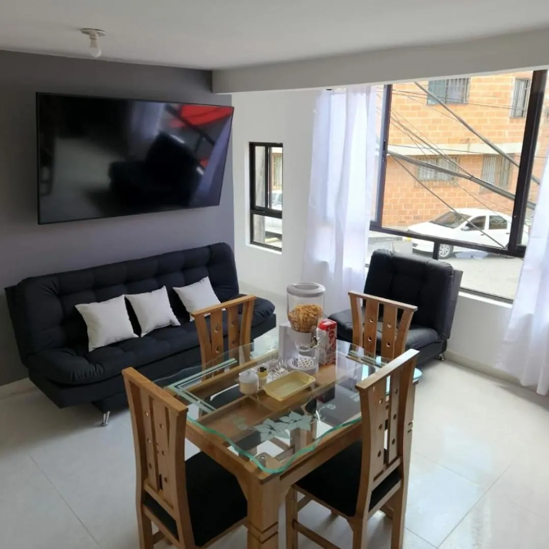 Gigante Y Elegante Apartamento Unifamiliar Medellin Apartment