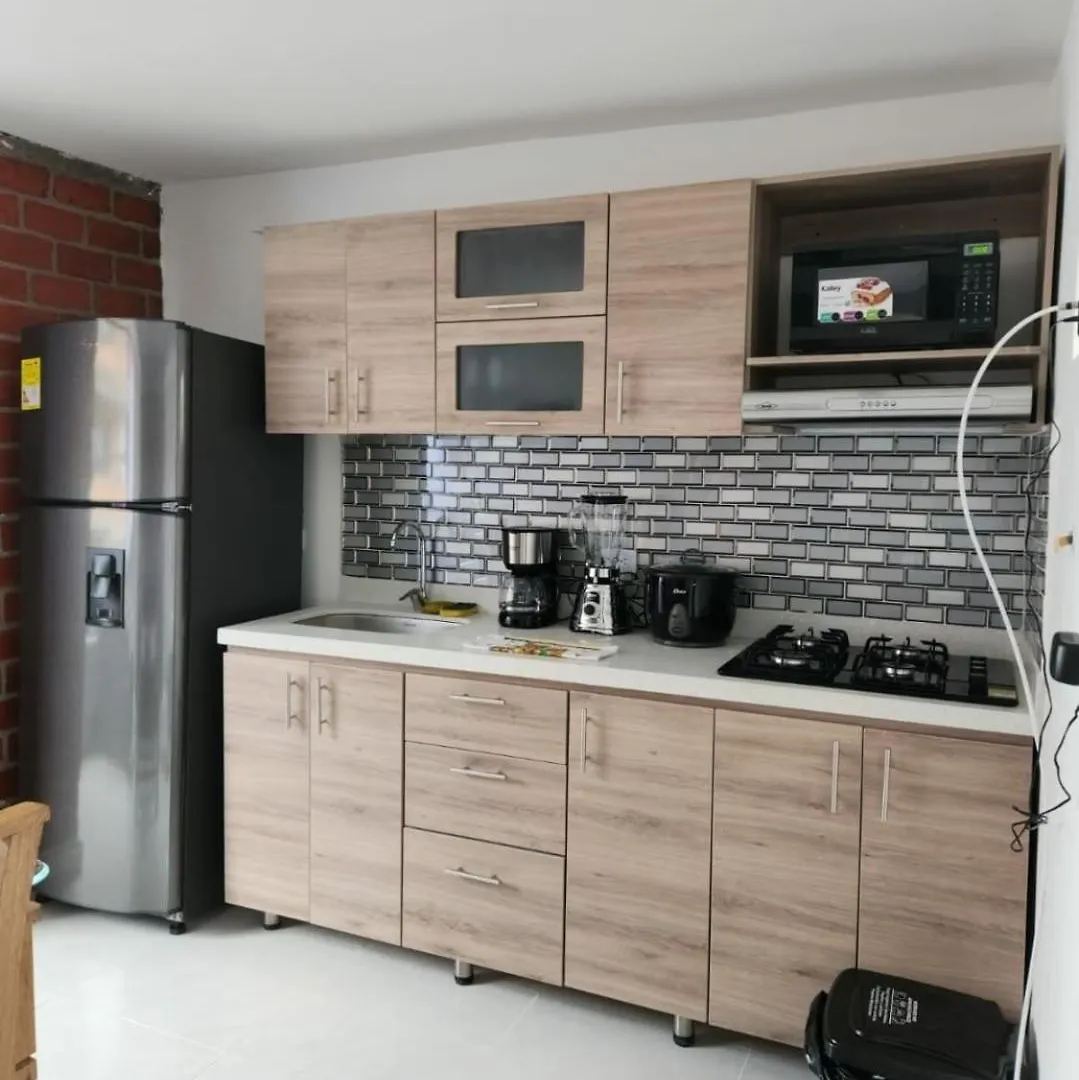 Gigante Y Elegante Apartamento Unifamiliar Medellin Colombia