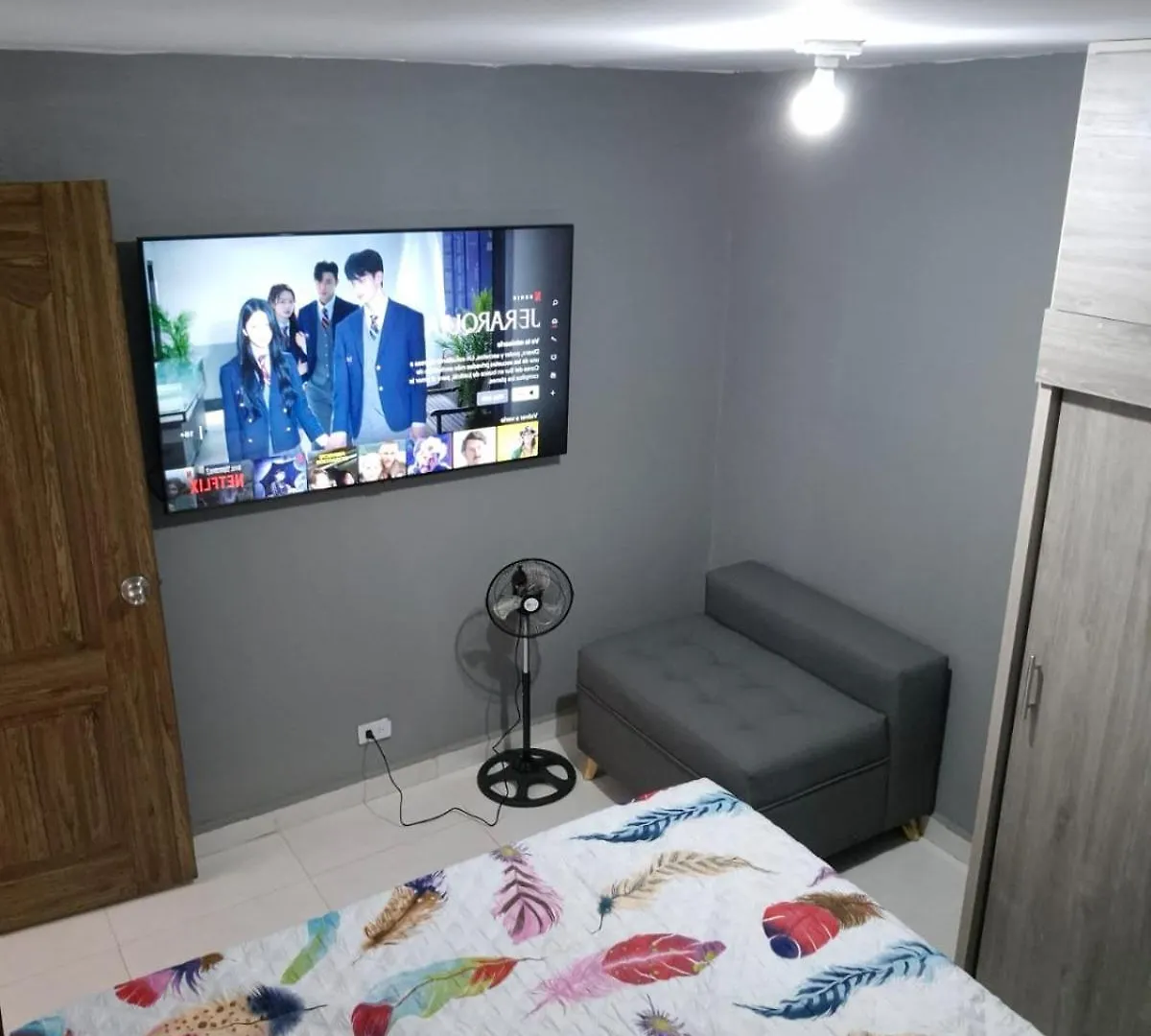 Apartment Gigante Y Elegante Apartamento Unifamiliar Medellin Colombia