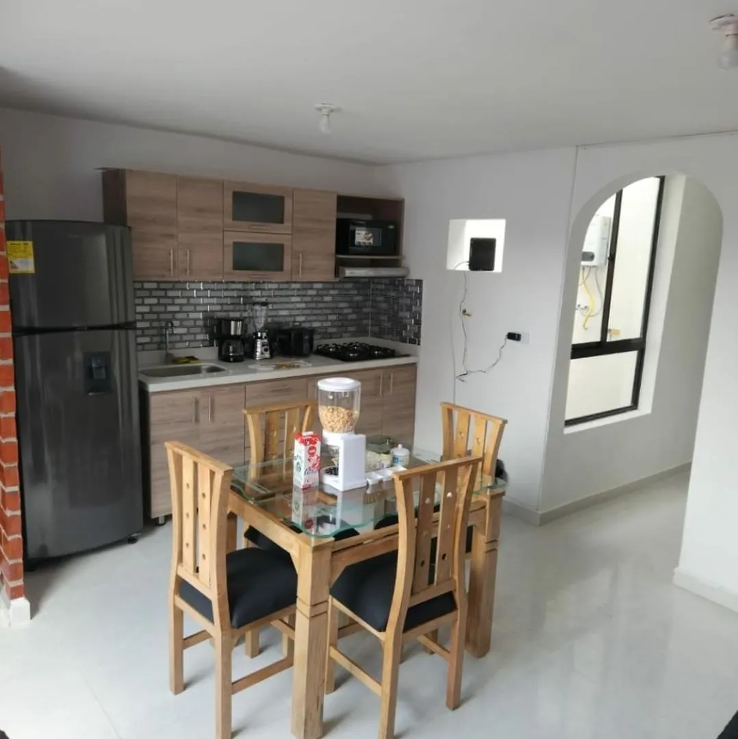 Gigante Y Elegante Apartamento Unifamiliar Medellín Colômbia
