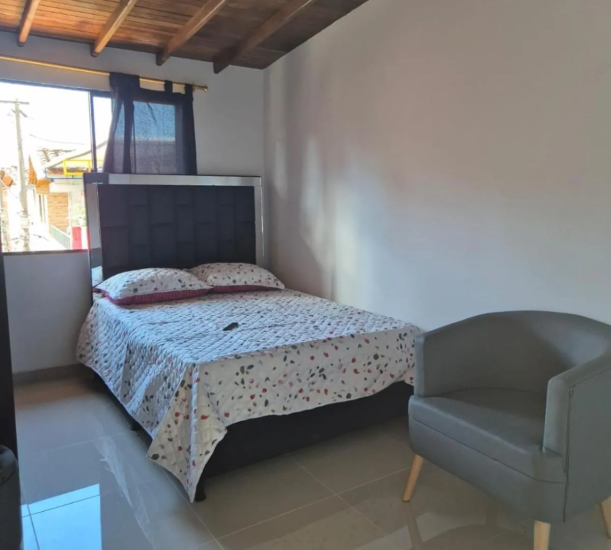 Gigante Y Elegante Apartamento Unifamiliar Medellín 0*,  Colômbia